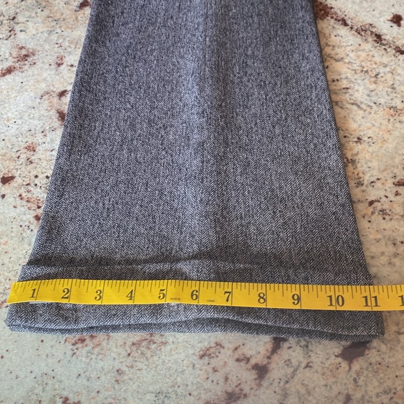 TAHARI DRESS PANTS SIZE 10 . - Picture 7 of 12